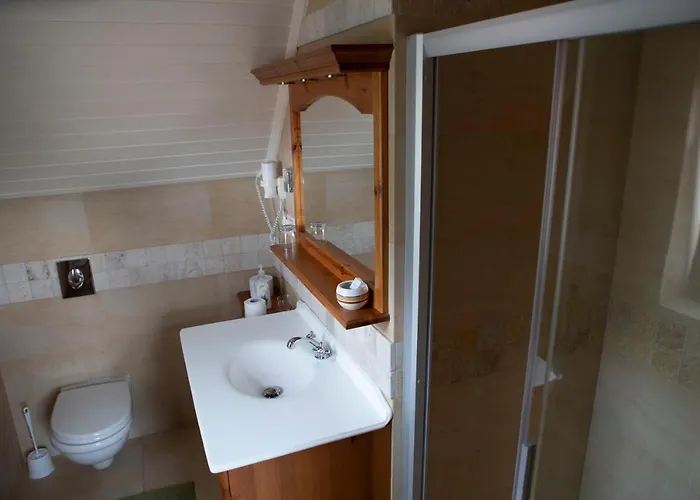 Sarok Vendeghaz Guest house Villany